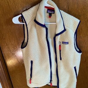 Patagonia fuzzy zip up vest